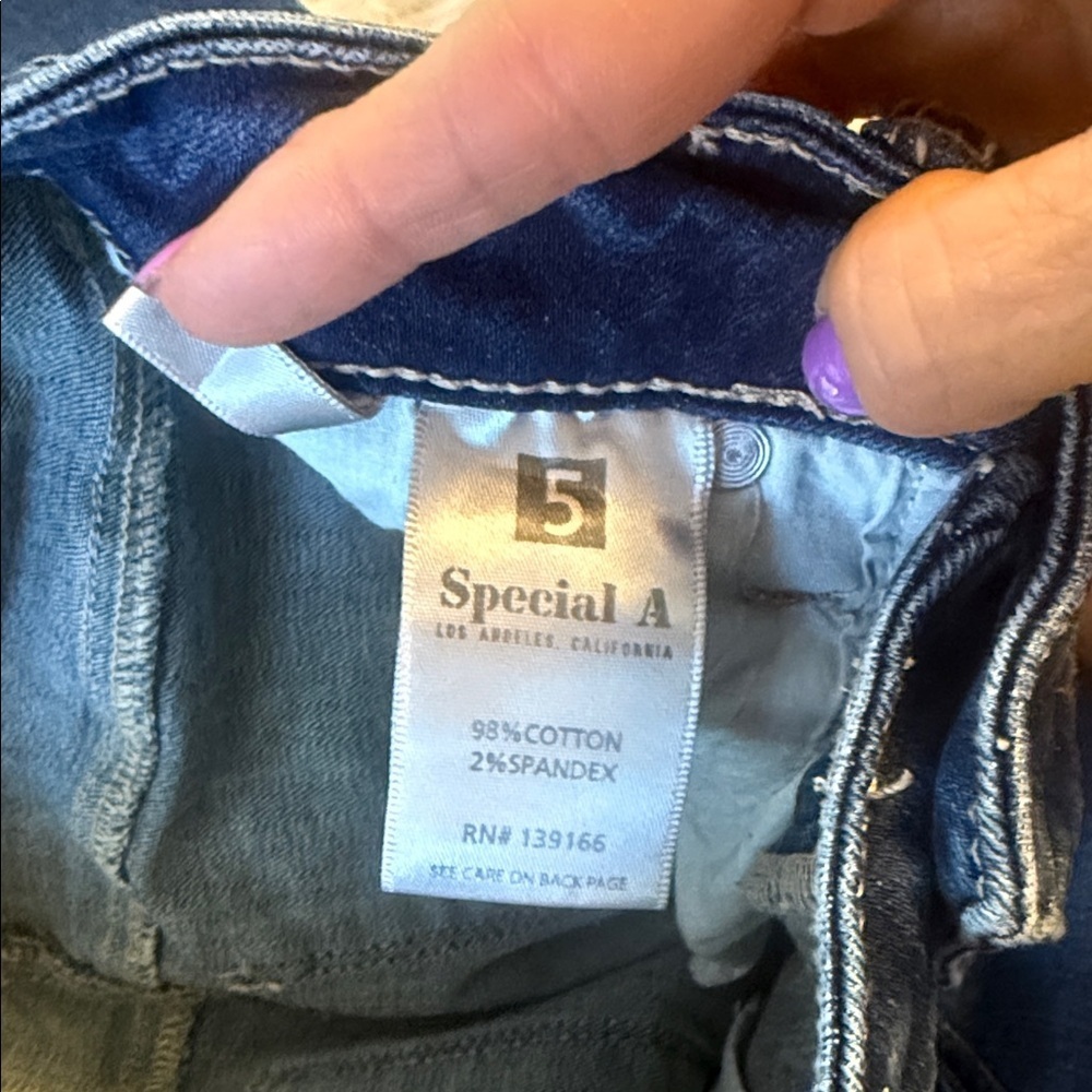 Classic Distressed Skinny Jeans - Picture 3 of 4